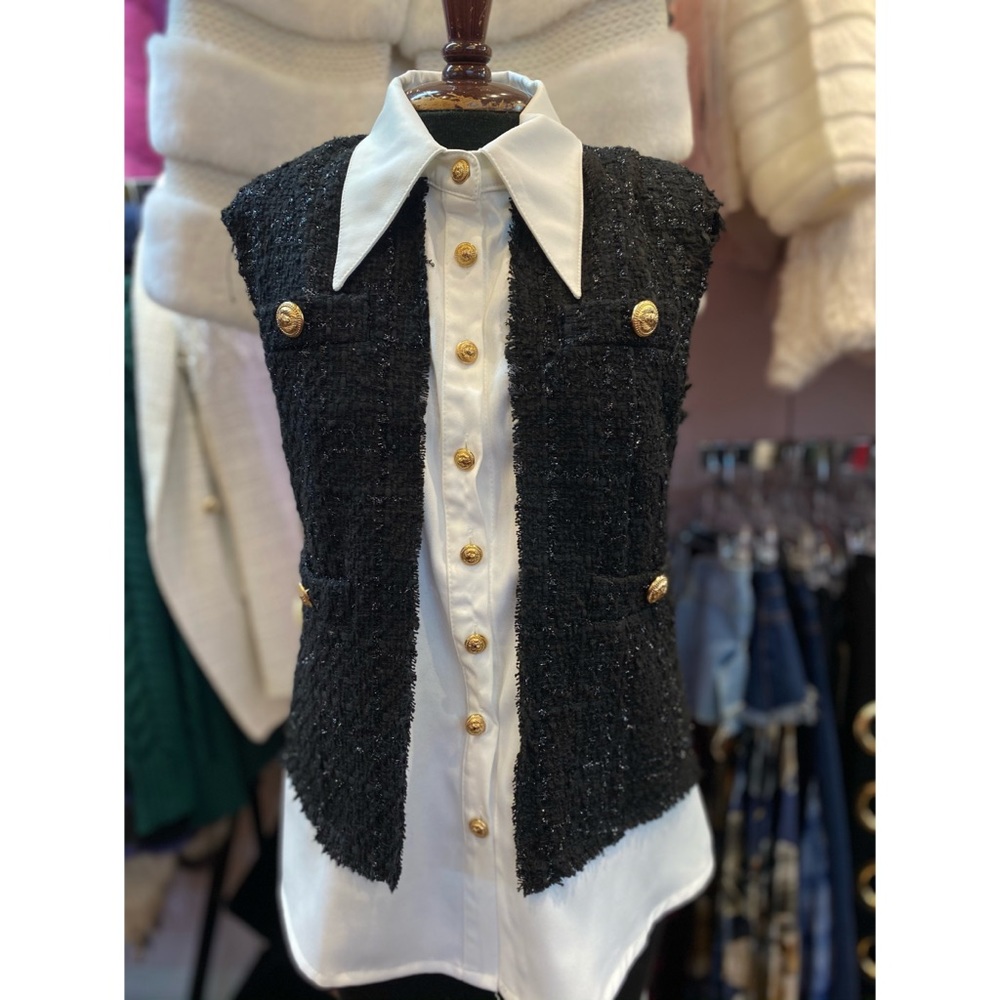 Sleeveless Vest/top